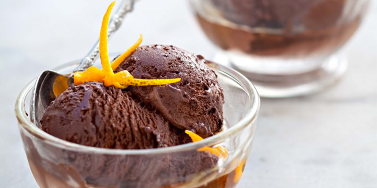 Glace chocolat noir, crème de whisky et orange